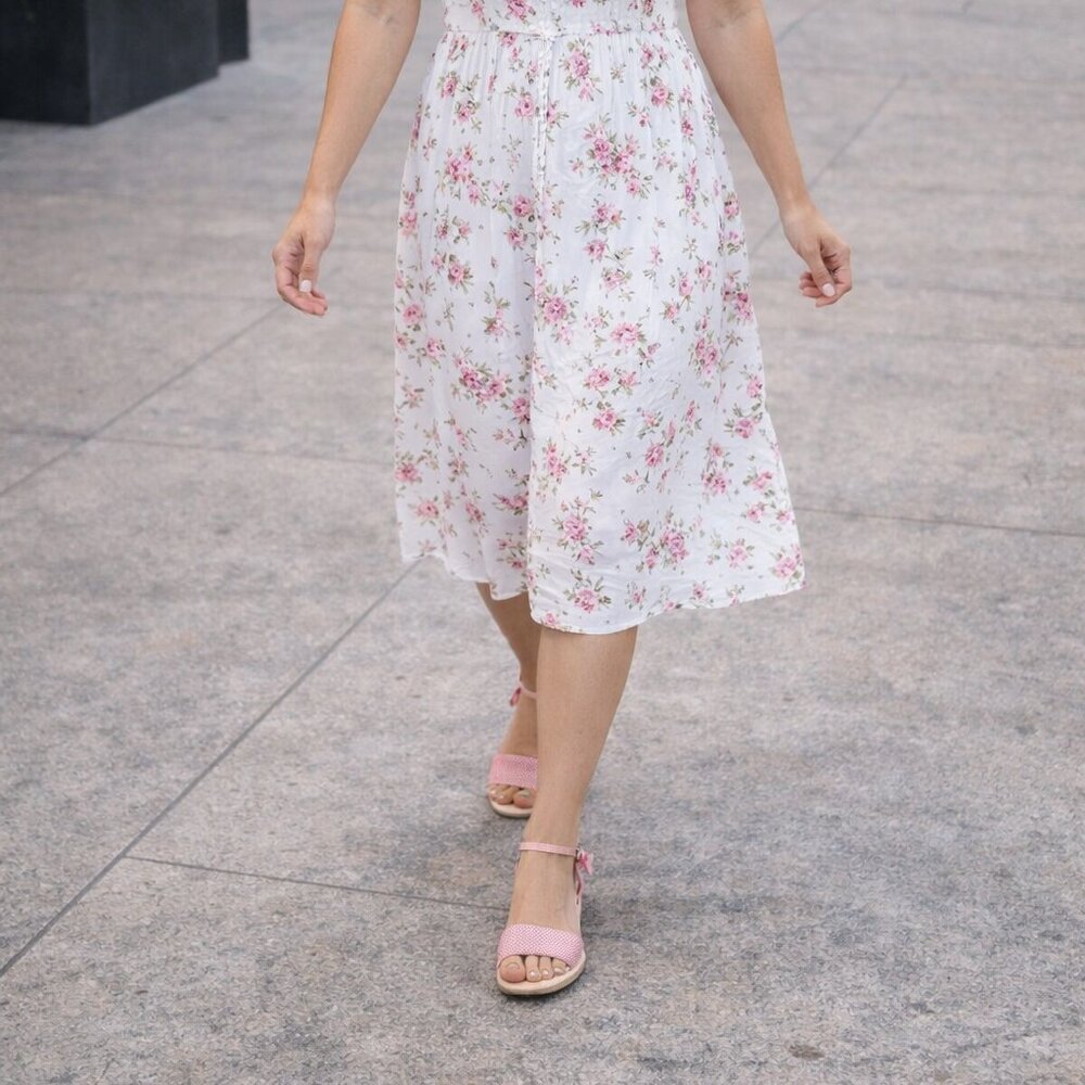 Toms pink wedges